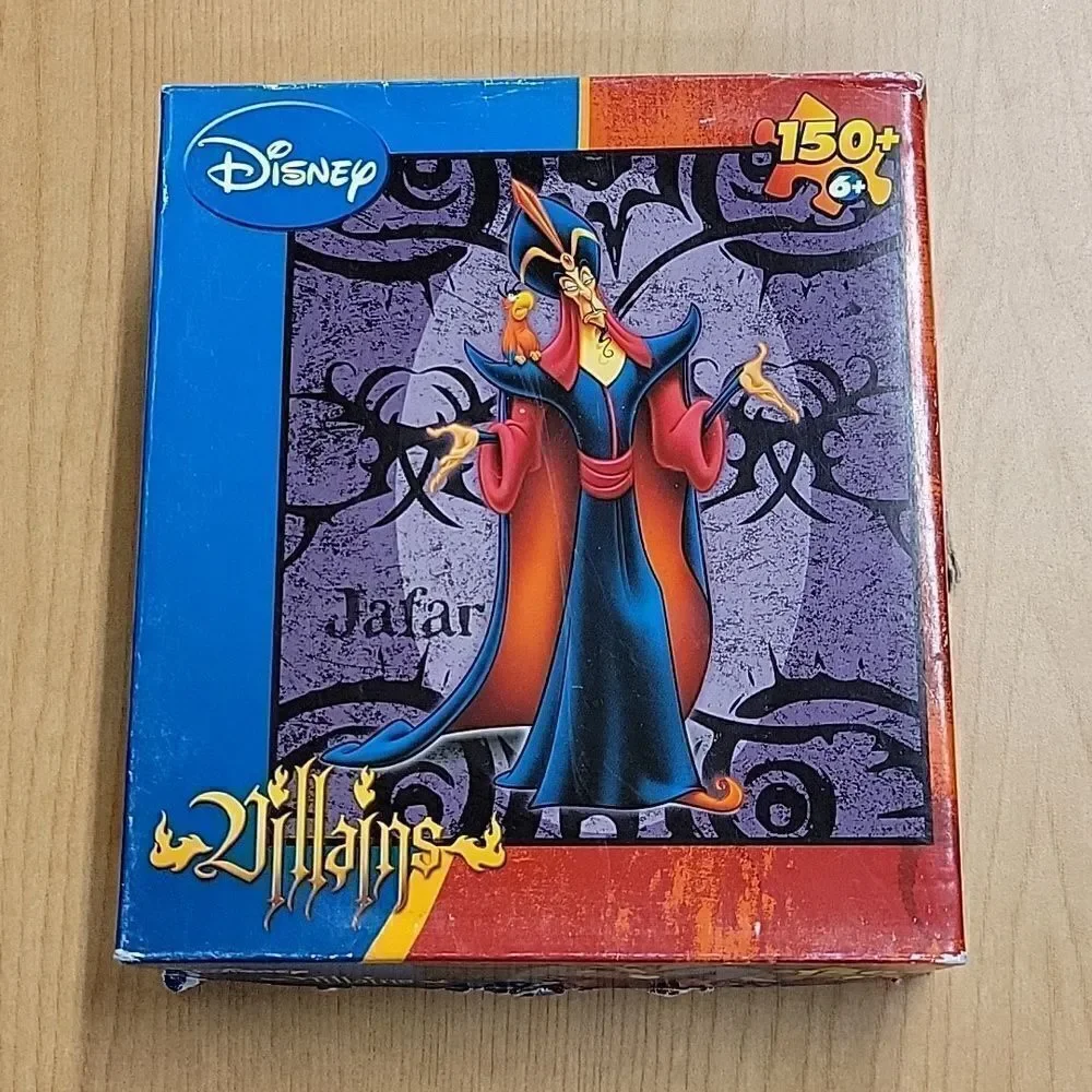 ‎Disney Aladdin and Jafar VHS movies, book and puzzle and figures